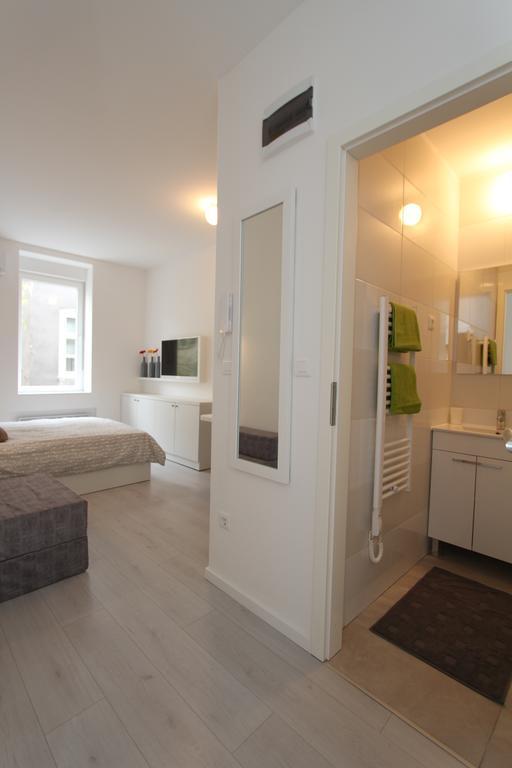 Apartments Simple Teslina Zagreb Exterior photo