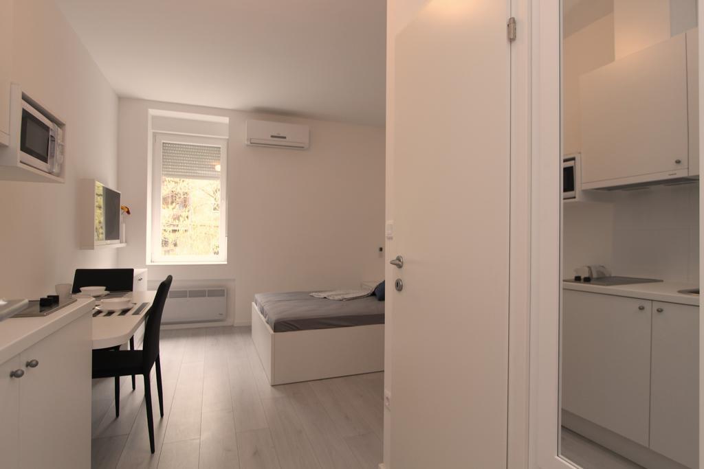 Apartments Simple Teslina Zagreb Exterior photo