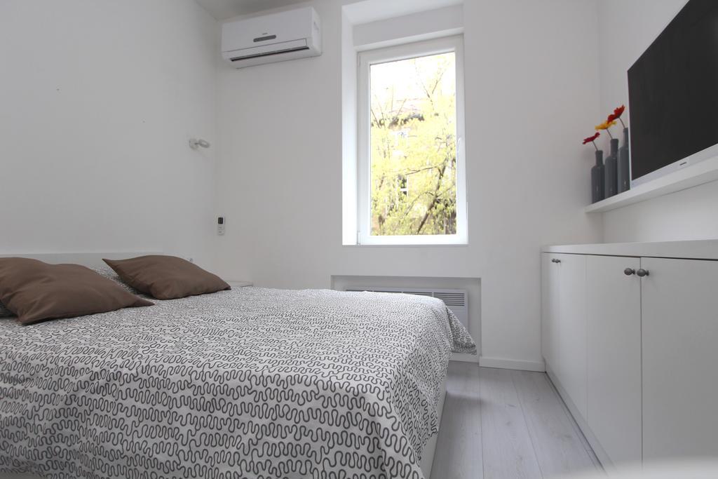 Apartments Simple Teslina Zagreb Exterior photo